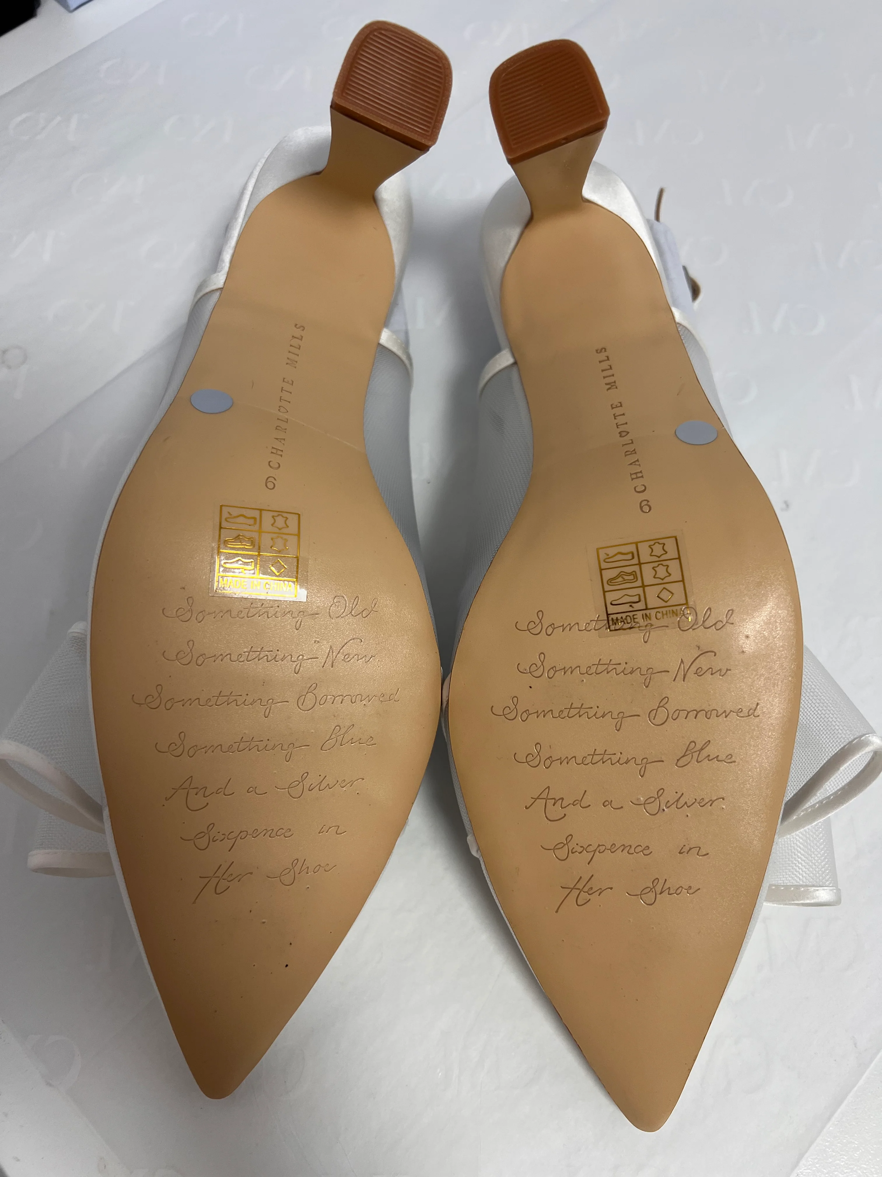 Olivia UK6 - Preloved AF28 - Image 5